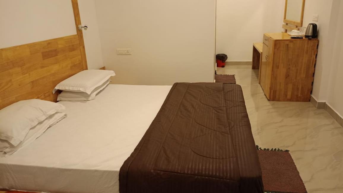 Coconhuts Beach Resort Lakshmanpur Εξωτερικό φωτογραφία