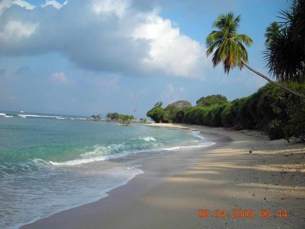 Coconhuts Beach Resort Lakshmanpur Εξωτερικό φωτογραφία